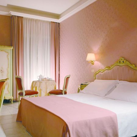 Hotel Romulus Ngoại thất bức ảnh