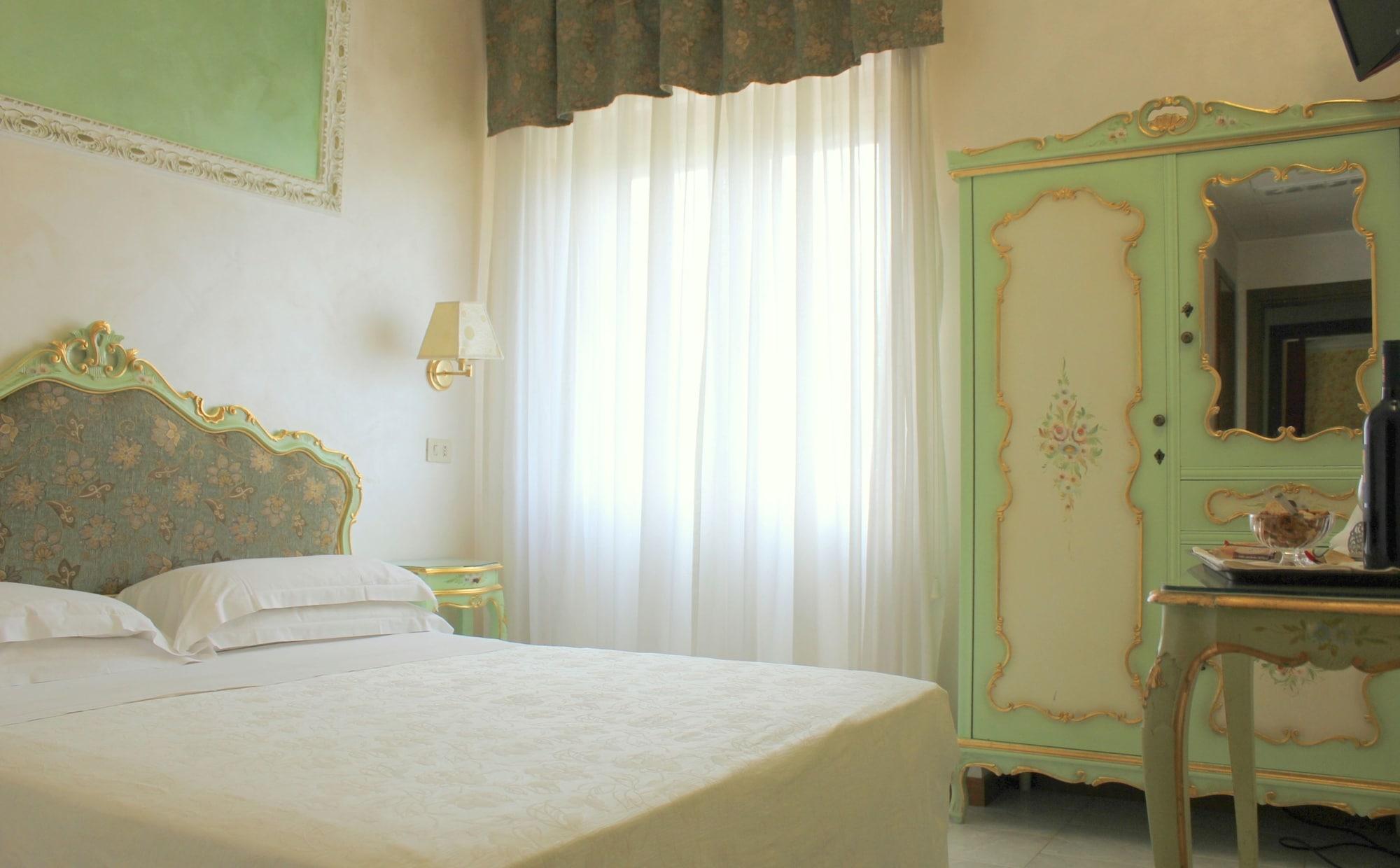 Hotel Romulus Ngoại thất bức ảnh