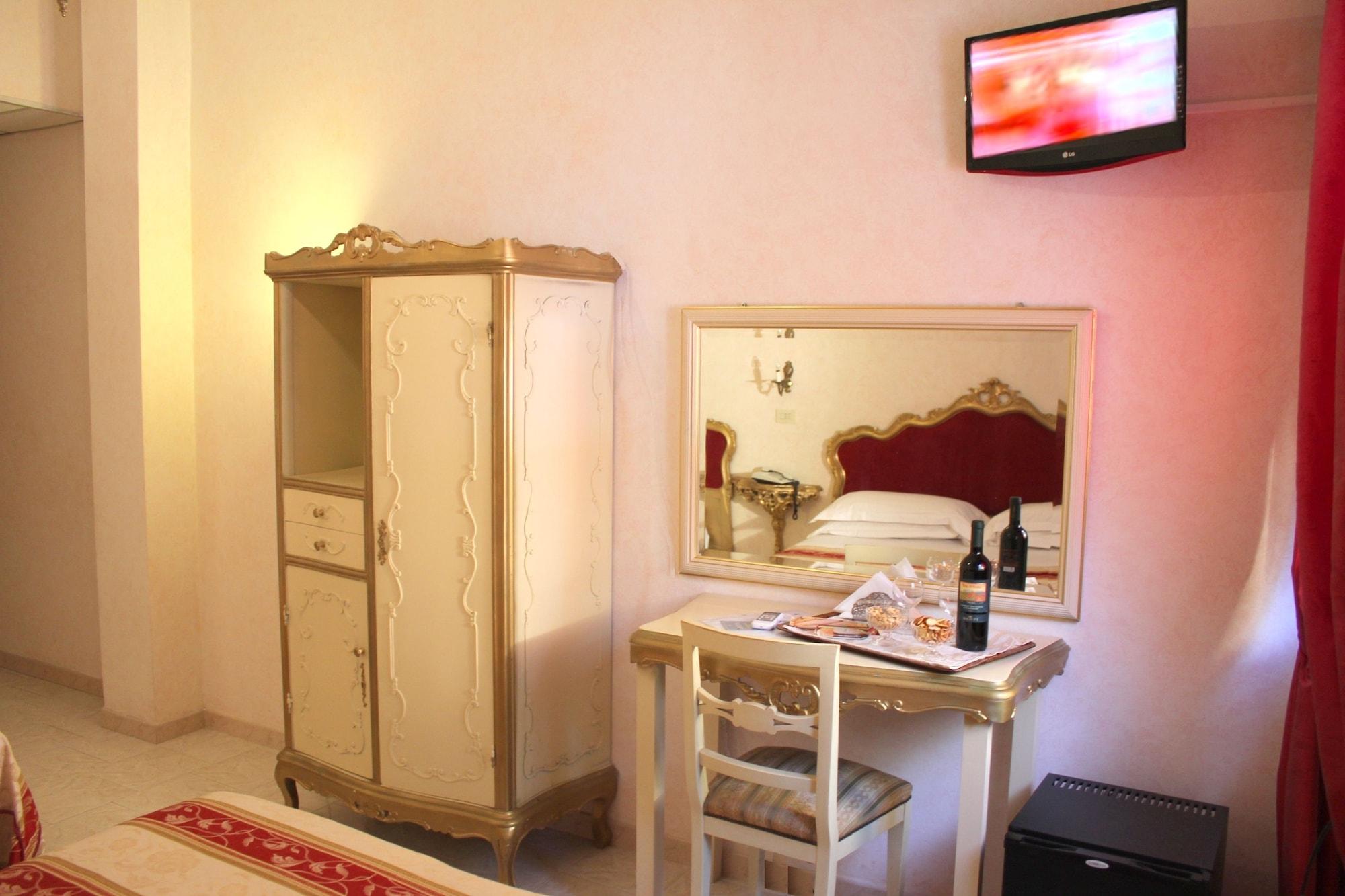 Hotel Romulus Ngoại thất bức ảnh