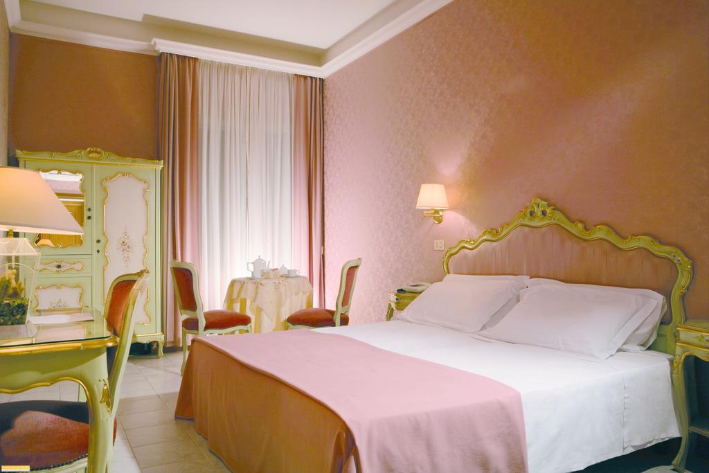Hotel Romulus Ngoại thất bức ảnh