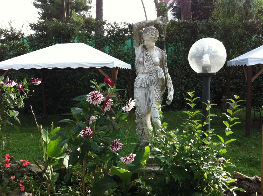 Hotel Romulus Ngoại thất bức ảnh