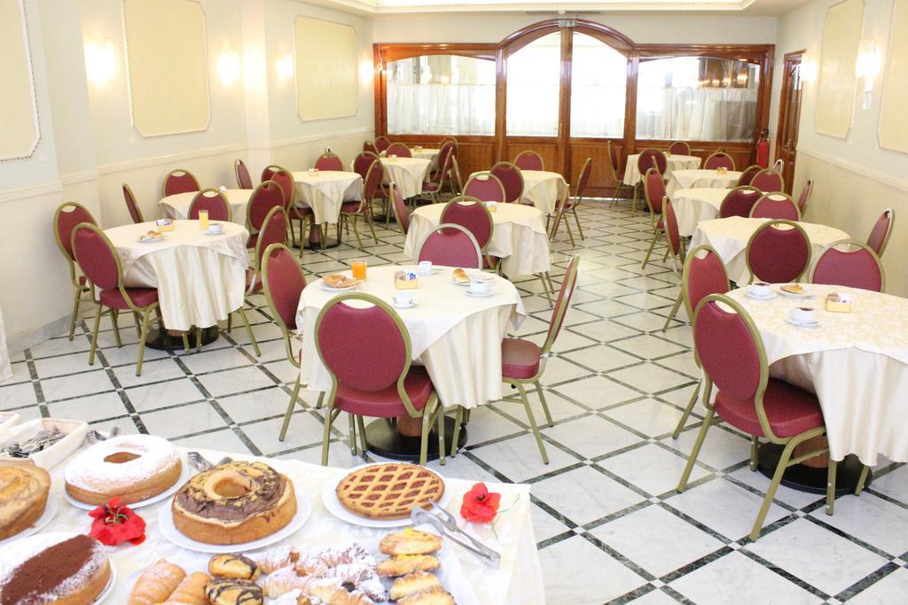 Hotel Romulus Ngoại thất bức ảnh