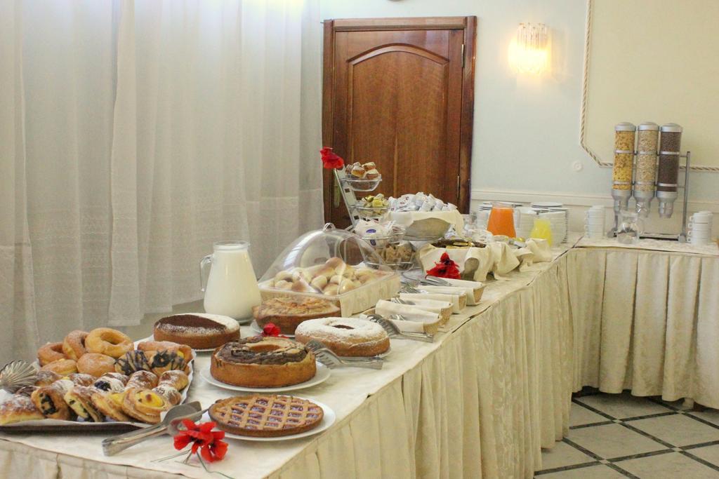 Hotel Romulus Ngoại thất bức ảnh