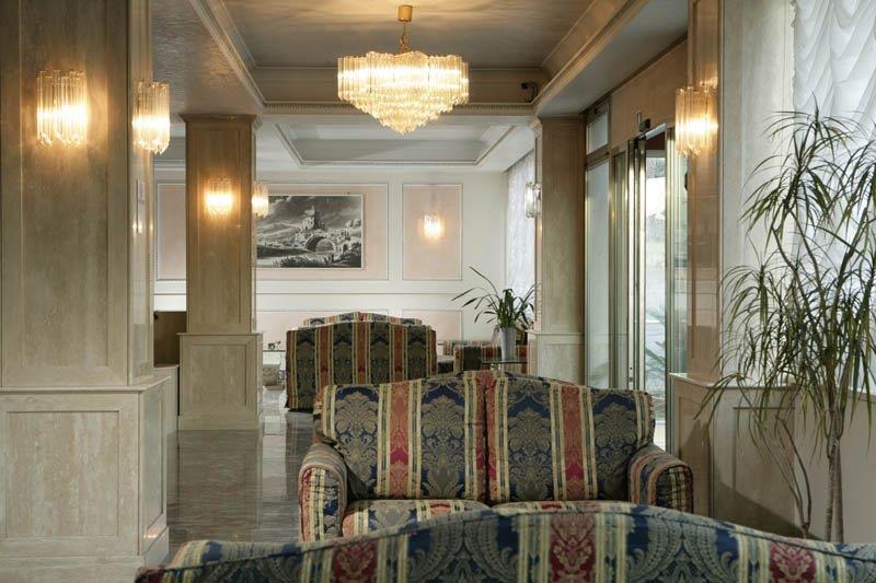 Hotel Romulus Nội địa bức ảnh