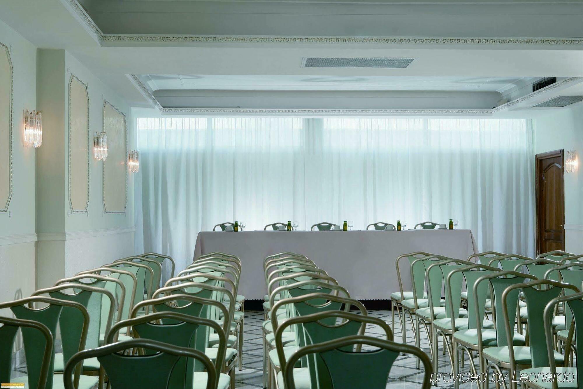 Hotel Romulus Kinh doanh bức ảnh